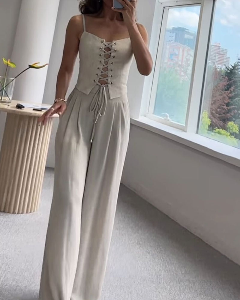 De Zivva Lace-Up Two-Piece Set