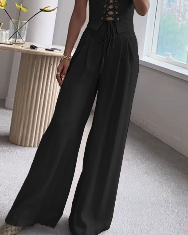 De Zivva Lace-Up Two-Piece Set
