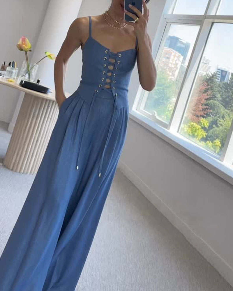 De Zivva Lace-Up Two-Piece Set