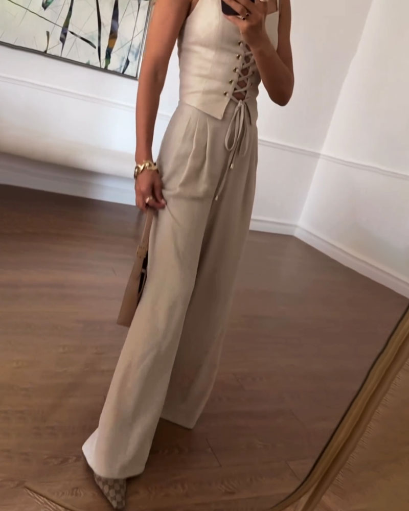 De Zivva Lace-Up Two-Piece Set